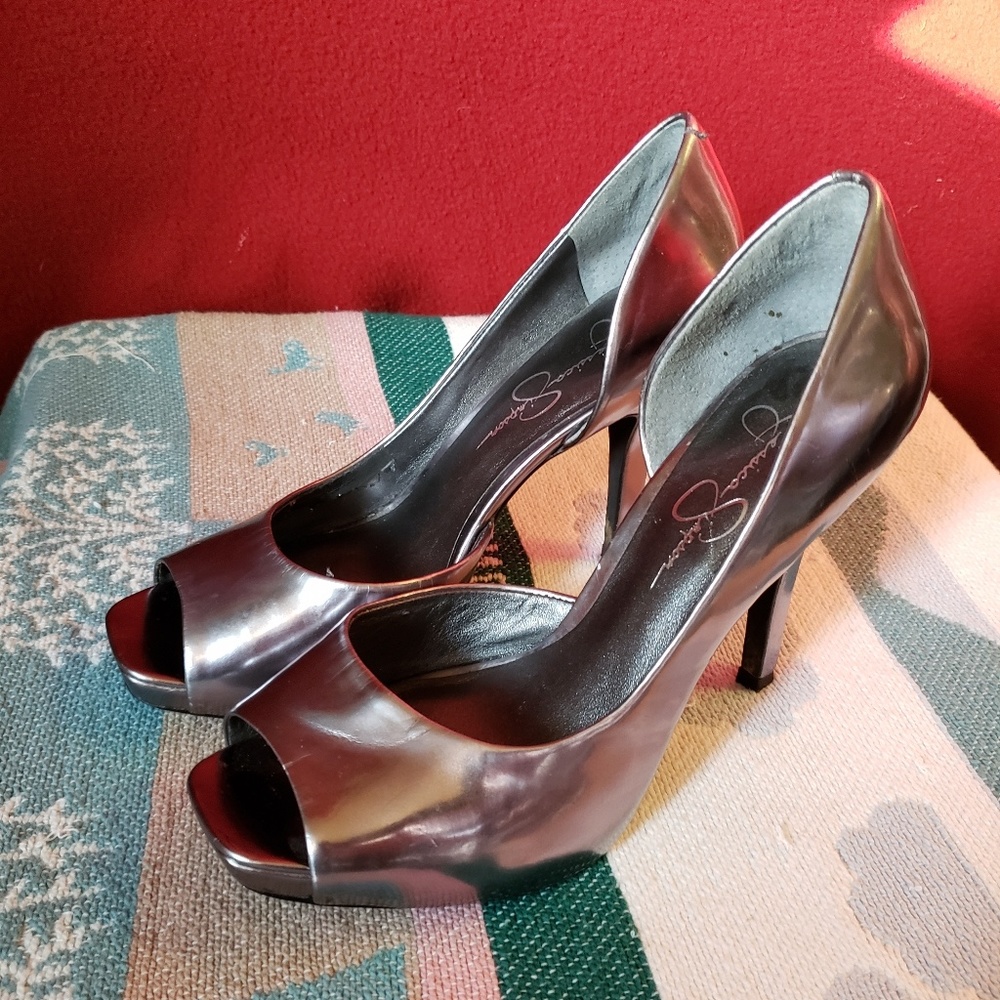 Shoes - Picture 2 of 5